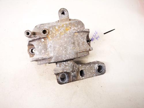 Used Engine mount Engine mount VW GOLF PLUS V (5M1, 521) 1.9 TDI (105 hp) 33082208 33082208