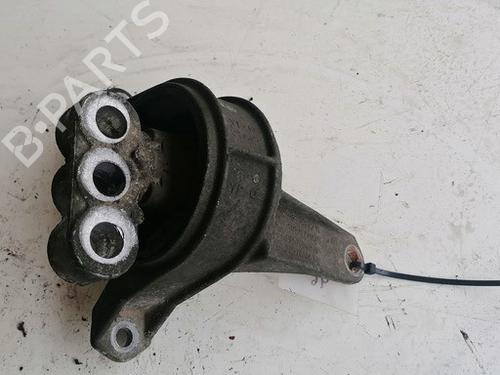 Used Engine mount Engine mount OPEL ZAFIRA A MPV (T98) 2.0 DTI 16V (F75) (101 hp) 33069168 33069168