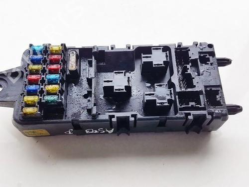 Used Fuse box Fuse box VOLVO V40 Estate (645) 1.9 TD (90 hp) 33525471 33525471