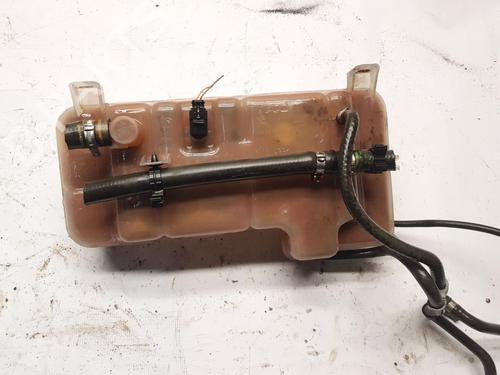 Ekpansionstank Ekpansionstank IVECO DAILY III Van 29 L 12 V (ALKA41A2, ALLA52A2, ALKA42A2) (116 hp) 35553953 35553953