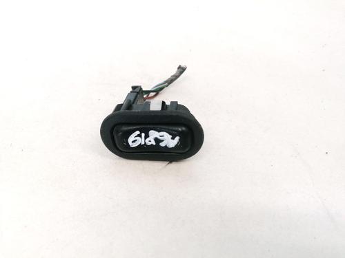 switch-opel-astra-g-hatchback-t98-1998-1999-2000-2001-2002-2003-2004-2005-2006-2007-2008-2009-32876213 main image