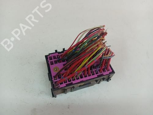 Fuse box VW TRANSPORTER T5 Van (7HA, 7HH, 7EA, 7EH) VR6 3.2 4motion | BP37505682E1 - Image 3