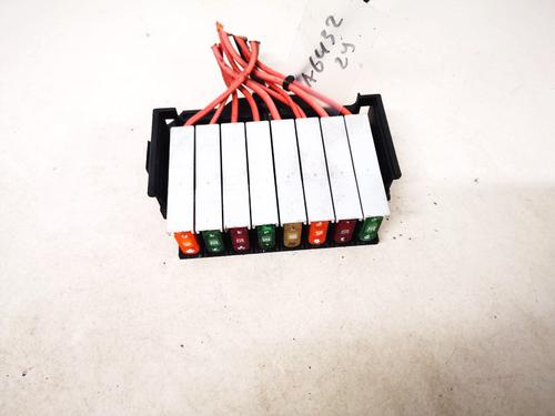Used Fuse box Fuse box OPEL MERIVA A MPV (X03) 1.7 CDTI (E75) (100 hp) 33084833 33084833
