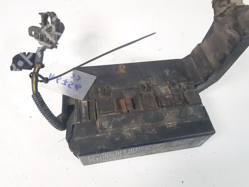Used Fuse box NISSAN PRIMERA Hatchback (P12) 2.2 Di (126 hp) 33089846