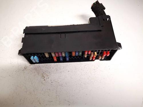 Used Fuse box Fuse box VW CADDY III Box Body/MPV (2KA, 2KH, 2CA, 2CH) 1.9 TDI (105 hp) 32546545 32546545