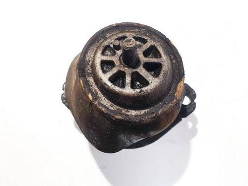 Used Engine mount Engine mount VW TOUAREG (7LA, 7L6, 7L7) 2.5 R5 TDI (174 hp) 32920576 32920576