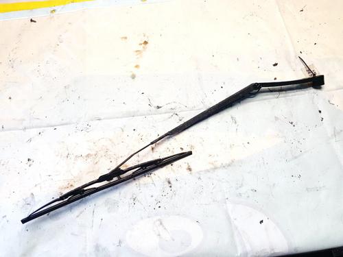 Used Front windshield wiper arm Front windshield wiper arm HYUNDAI SANTA FÉ II (CM) 2.0 CRDi (150 hp) 32899504 32899504
