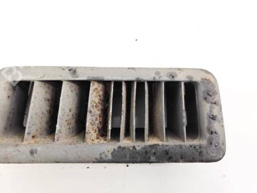 Used Air vent Air vent VW TRANSPORTER T4 Van (70A, 70H, 7DA, 7DH) 2.4 D (78 hp) 32941639 32941639