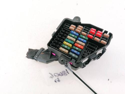 fuse-box-audi-a6-c6-4f2-2004-2005-2006-2007-2008-2009-2010-2011-32922563 main image