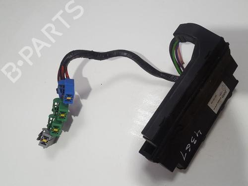Used Fuse box Fuse box RENAULT ESPACE IV (JK0/1_) 2.2 dCi (JK0H) (150 hp) 33504764 33504764