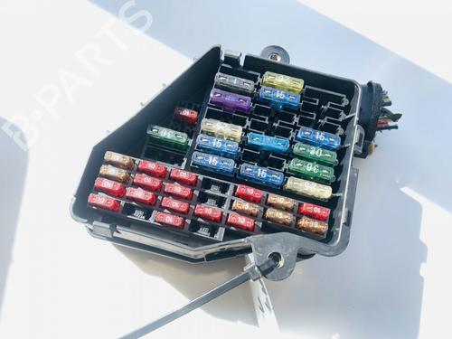 Used Fuse box Fuse box AUDI A4 B5 (8D2) 1.9 TDI (110 hp) 32877596 32877596