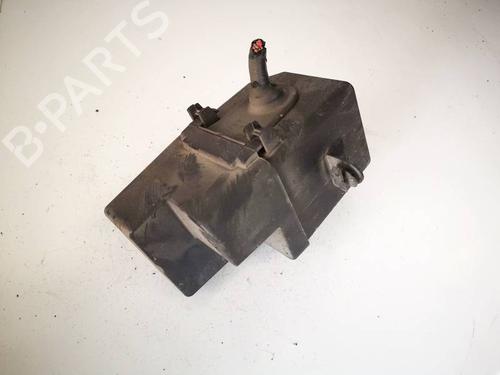 Used Fuse box Fuse box VW BORA I (1J2) 1.9 TDI (90 hp) 32551474 32551474