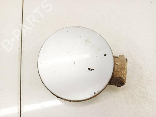 Used Fuel flap Fuel flap VW PASSAT B5.5 (3B3) 2.5 TDI (150 hp) 39938990 39938990