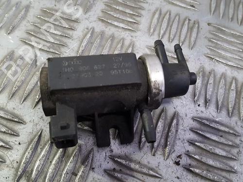 Used Electronic module Electronic module VW GOLF IV (1J1) 1.9 TDI (110 hp) 35683976 35683976