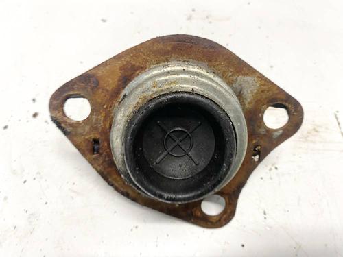 Used Engine mount Engine mount RENAULT MEGANE I (BA0/1_) 1.4 16V (BA0D, BA1H, BA0W, BA10) (95 hp) 32585011 32585011