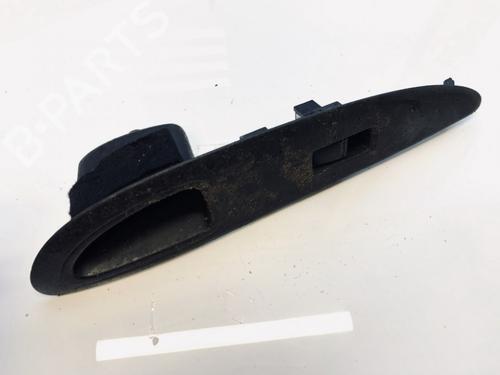 switch-nissan-primera-hatchback-p12-2002-33089824 main image