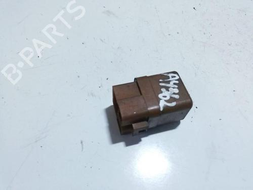 other-nissan-almera-ii-hatchback-n16-2000-33503752 main image