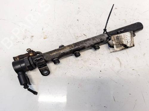 Used Injection rail Injection rail 35072860 35072860