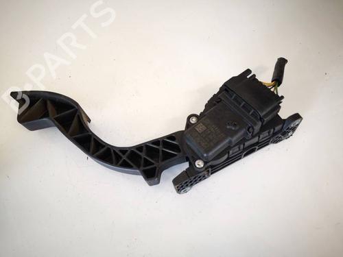 Used Pedal Pedal VOLVO V50 (545) 2.0 D (136 hp) 34961582 34961582
