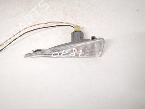 Used Right side indicator Right side indicator RENAULT MEGANE II (BM0/1_, CM0/1_) 1.9 dCi (BM0G, CM0G) (120 hp) 35430746 35430746