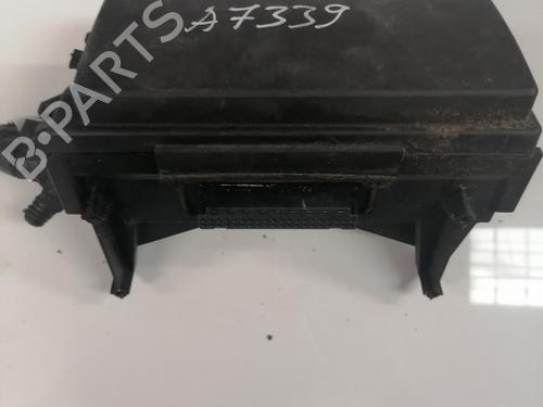 Used Fuse box Fuse box SUZUKI GRAND VITARA I (FT, HT) 2.7 (JA 627) (184 hp) 32886016 32886016