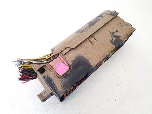 fuse-box-skoda-roomster-5j7-2006-2007-2008-2009-2010-2011-2012-2013-2014-2015-32922754 main image