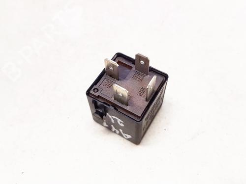 other-mercedes-benz-e-class-w210-1995-1996-1997-1998-1999-2000-2001-2002-2003-33107022 main image
