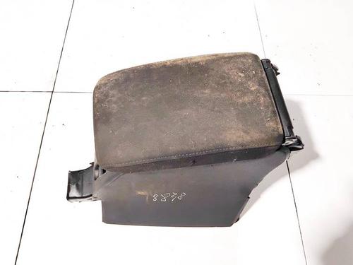 Used Armrest / Center console Armrest / Center console VW GOLF VI (5K1) 2.0 TDI (110 hp) 35194948 35194948