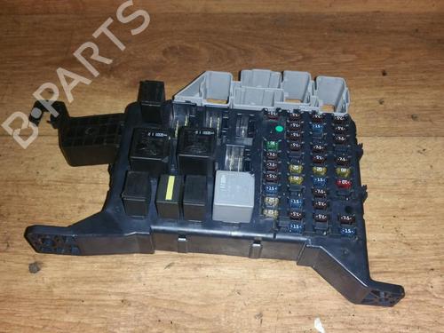 fuse-box-ford-mondeo-iii-b5y-2000-2001-2002-2003-2004-2005-2006-2007-33479196 main image