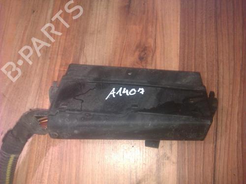 fuse-box-opel-vectra-c-z02-2002-2003-2004-2005-2006-2007-2008-2009-33500348 main image