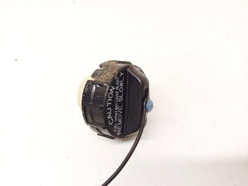 fuel-cap-mitsubishi-outlander-ii-cw_w-2005-2006-2007-2008-2009-2010-2011-2012-34832113 main image