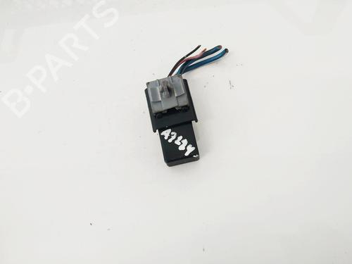 other-mazda-premacy-cp-1999-2000-2001-2002-2003-2004-2005-32885577 main image