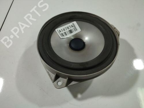 Used Speaker SUBARU FORESTER (SG_) 2.0 X AWD (SG5) (158 hp) 32550196
