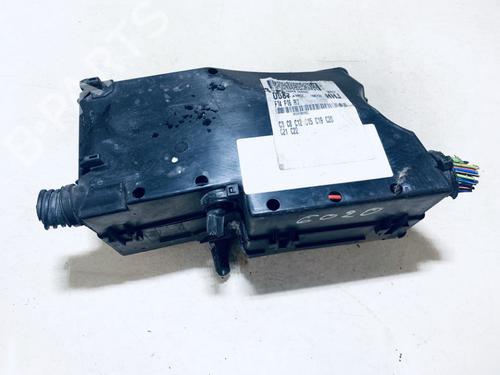 Used Fuse box Fuse box FORD FOCUS II (DA_, HCP, DP) 1.6 (100 hp) 33062897 33062897