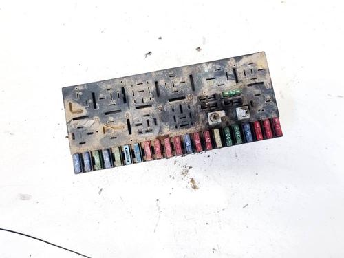 Used Fuse box Fuse box AUDI 80 B4 Saloon (8C2) 1.9 TDI (90 hp) 32952297 32952297