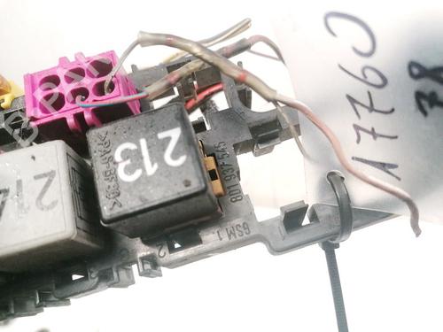 Fuse box AUDI A4 B5 (8D2) 1.9 TDI | BP32894786E1 - Image 3