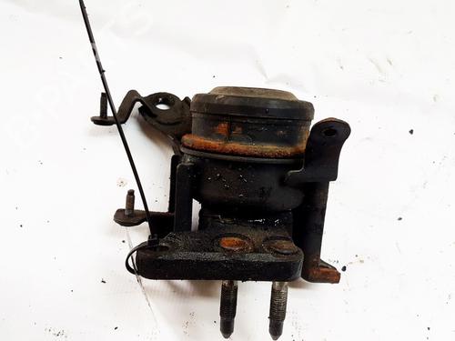 Used Engine mount Engine mount TOYOTA AVENSIS (_T25_) 2.0 D-4D (CDT250_, CDT250R) (116 hp) 33109065 33109065