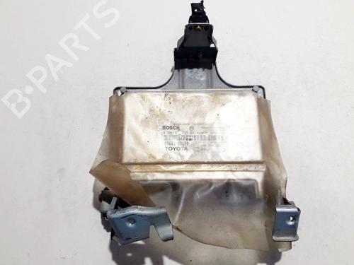 Used Engine control unit (ECU) Engine control unit (ECU) TOYOTA YARIS (_P1_) 1.4 D-4D (NLP10_, NLP10R) (75 hp) 33511837 33511837