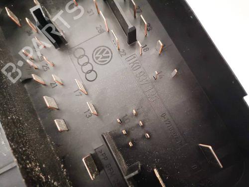 Fuse box VW GOLF PLUS V (5M1, 521) 1.9 TDI | BP32921945E1 - Image 3