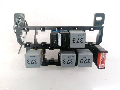 fuse-box-audi-a6-c6-4f2-2004-2005-2006-2007-2008-2009-2010-2011-32917544 main image