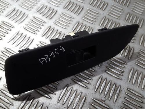 Used Switch Switch TOYOTA AURIS (_E15_) 2.2 D (ADE157_, ADE151_, ADE151R, ADE157R) (177 hp) 33498232 33498232