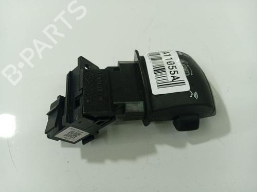 Used Steering wheel controls Steering wheel controls 34831437 34831437