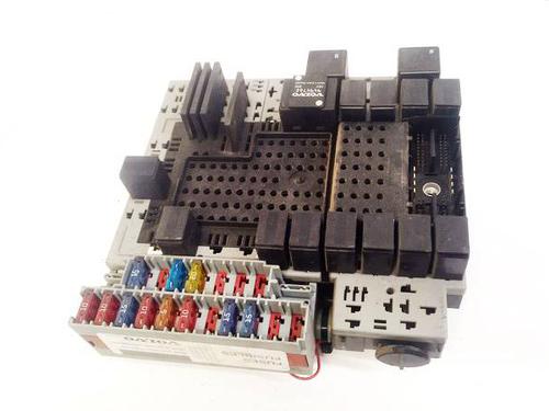 Used Fuse box Fuse box VOLVO S60 I (384) D5 (163 hp) 32625910 32625910