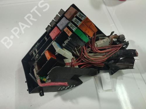 Used Fuse box Fuse box RENAULT SCÉNIC I MPV (JA0/1_, FA0_) 1.9 dCi (JA05, JA1F) (102 hp) 32536498 32536498