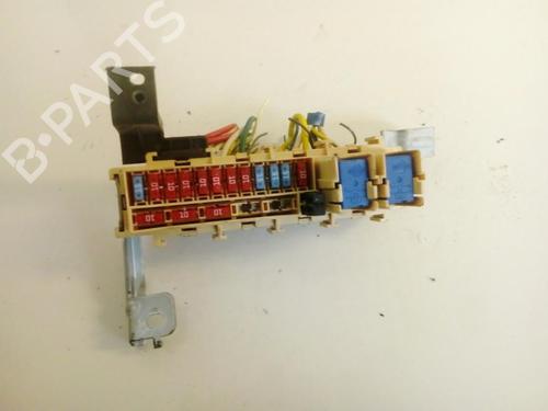 Used Fuse box Fuse box NISSAN ALMERA II Hatchback (N16) 2.2 Di (110 hp) 33527561 33527561