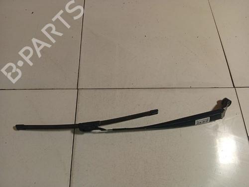 Used Front windshield wiper arm Front windshield wiper arm 37677269 37677269
