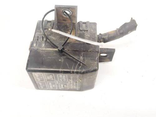 Used Fuse box Fuse box 32946021 32946021