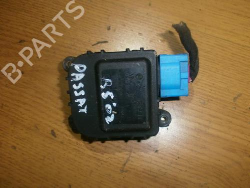 Used Electronic module Electronic module VW PASSAT B5.5 Variant (3B6) 1.6 (102 hp) 33484045 33484045