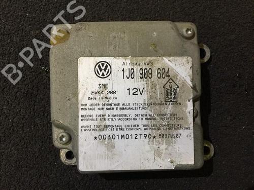 ecu-airbags-vw-passat-b5-variant-3b5-1997-1998-1999-2000-2001-33482545 main image