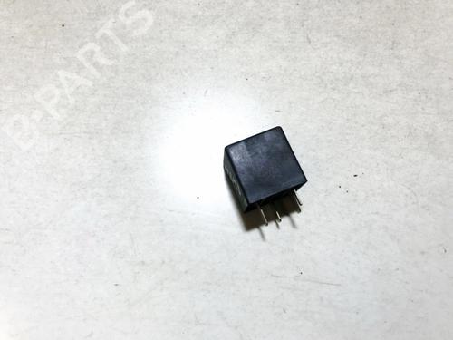 Used Electronic sensor Electronic sensor VW PASSAT B3/B4 Variant (3A5, 35I) 1.9 TDI (90 hp) 33061906 33061906